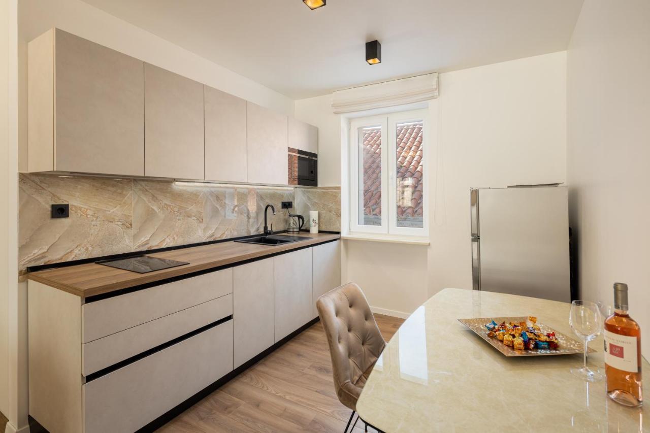 Luxury Accomodation Duje Split Exterior photo